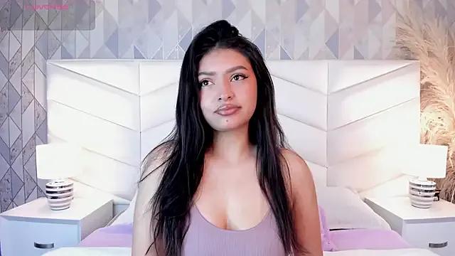 victoria___jonnes from StripChat is Freechat