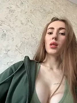 Victoria_Vi from StripChat is Freechat