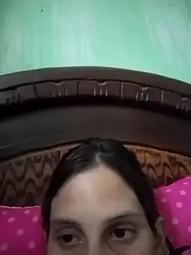 VictoriaLuxe from StripChat is Freechat