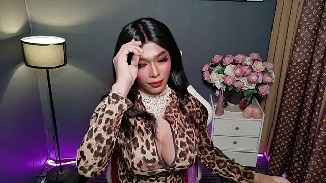 VictoriaSaints from StripChat is Freechat