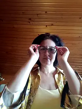 vikimoon11 from StripChat is Freechat