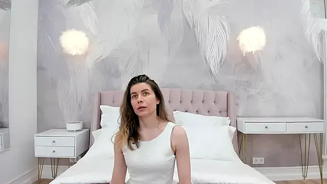 VikkiStorm from StripChat