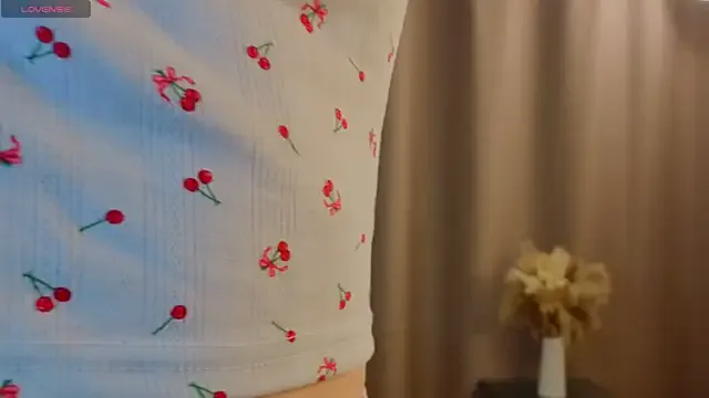 VinnieSerrano from StripChat is Freechat