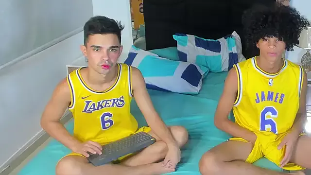 Girls: try live performances with matured performers, from dancing to quirks, in a variety of beautiful sex cams.