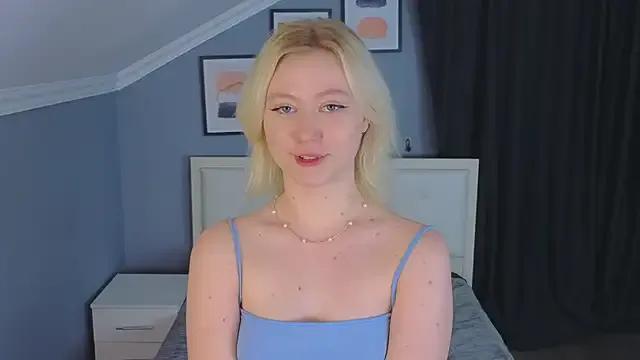 Violet_Willis from StripChat is Freechat