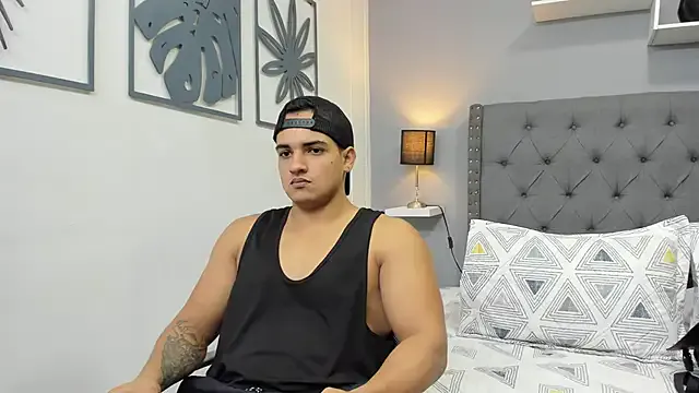 violeta_and_maxx from StripChat is Freechat