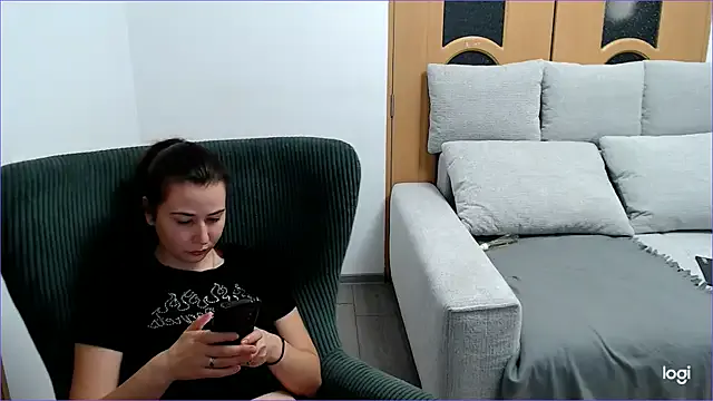 VioletaFlower7 from StripChat