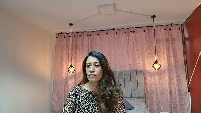 VioletaScott_ from StripChat is Freechat
