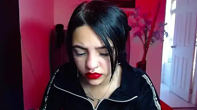 Violettasquirt from StripChat is Freechat