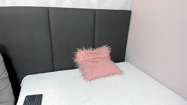 VivianSantana1 from StripChat is Freechat