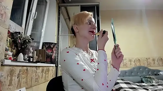 Girls: try live performances with matured performers, from dancing to quirks, in a variety of beautiful sex cams.