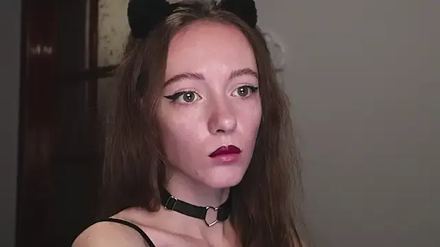 Why_me_stella from StripChat is Freechat