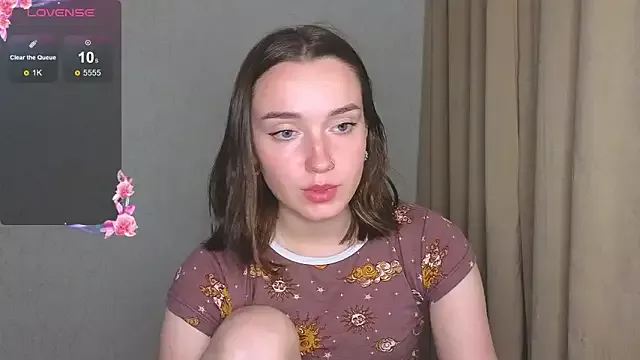 Girls: try live performances with matured performers, from dancing to quirks, in a variety of beautiful sex cams.