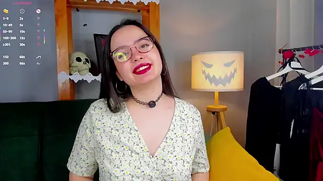 WildaBisom from StripChat is Freechat