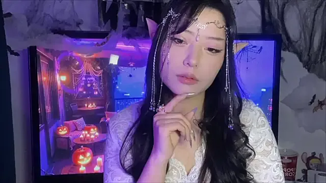 WonderMira from StripChat is Freechat