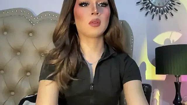 Worldclass_Maxxine_ from StripChat is Freechat