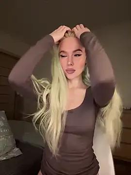 xDinnax from StripChat is Freechat