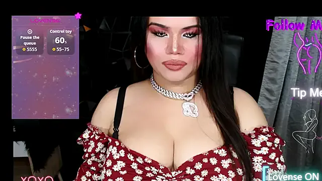 xHugeHarleySelfsuckerx from StripChat is Freechat