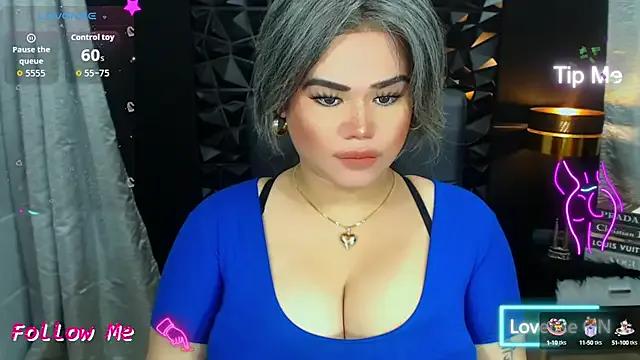 xHugeHarleySelfsuckerx from StripChat is Freechat