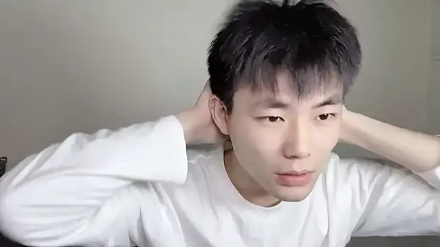 xiaoyang5200 from StripChat is Freechat