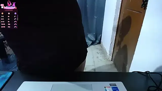 xNatasha from StripChat is Freechat