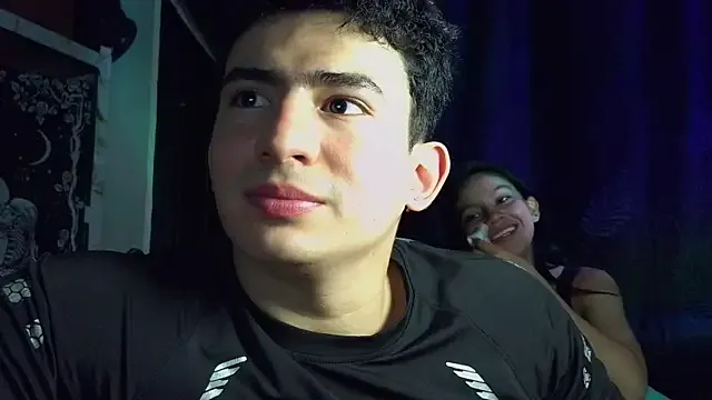 xslimboysex from StripChat is Freechat