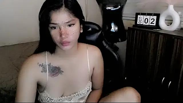 yanaleciousxx from StripChat is Freechat