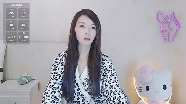 Yangyang_520 from StripChat