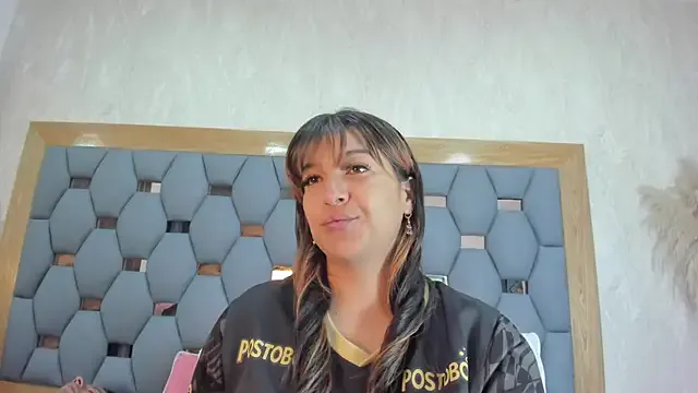 Girls: try live performances with matured performers, from dancing to quirks, in a variety of beautiful sex cams.