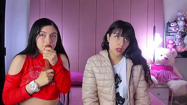 Girls: try live performances with matured performers, from dancing to quirks, in a variety of beautiful sex cams.