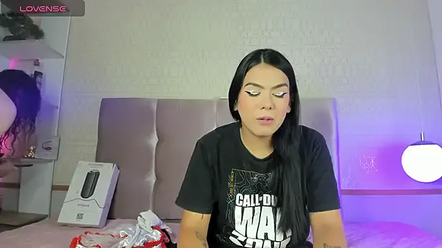 Girls: try live performances with matured performers, from dancing to quirks, in a variety of beautiful sex cams.