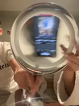 Girls: try live performances with matured performers, from dancing to quirks, in a variety of beautiful sex cams.