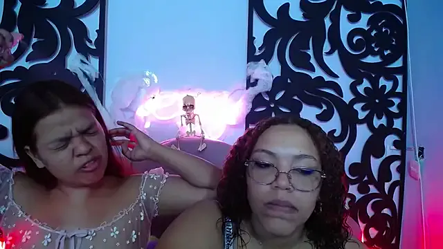 your_little_naughty1 from StripChat is Freechat