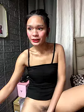 Yourlovingperlita69 from StripChat