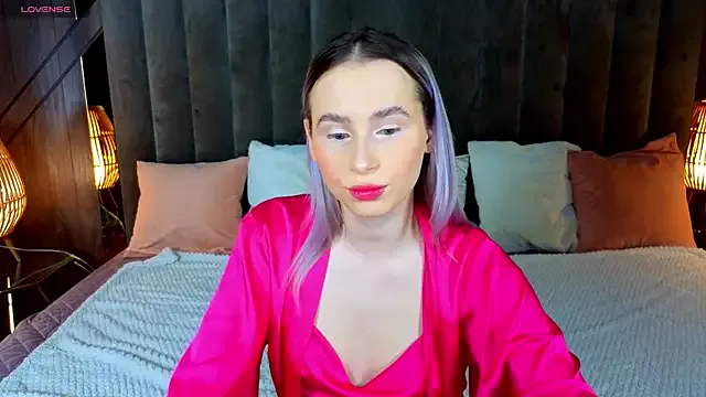 YourMoneyBossNikki from StripChat is Freechat