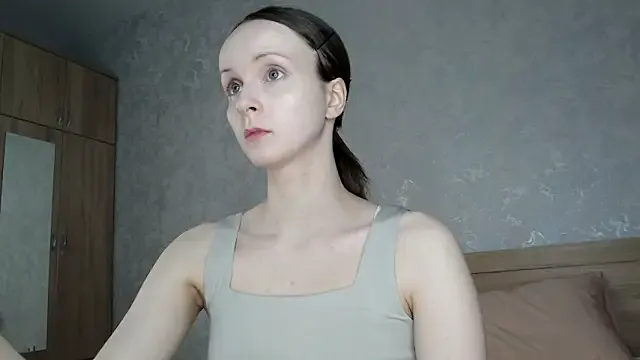 Yourplayfulspark from StripChat is Freechat