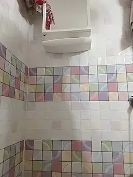 Yours_big from StripChat is Freechat