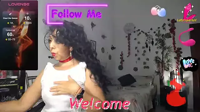 Girls: try live performances with matured performers, from dancing to quirks, in a variety of beautiful sex cams.