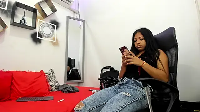 Girls: try live performances with matured performers, from dancing to quirks, in a variety of beautiful sex cams.