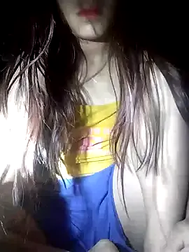 Yumi_sexyy from StripChat is Freechat