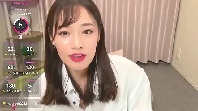 Yuu-chan_ from StripChat