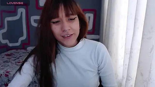 zara_erotik from StripChat is Freechat