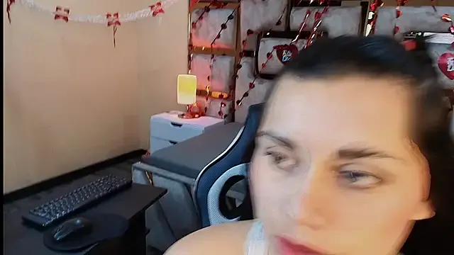ZaraAlessandre from StripChat is Freechat