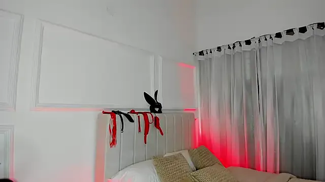 ZashaBaker from StripChat is Freechat