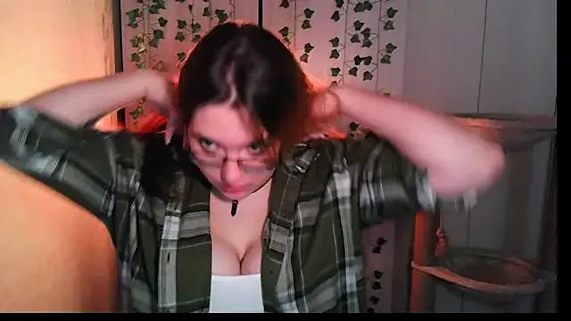 ZayaRush from StripChat is Freechat