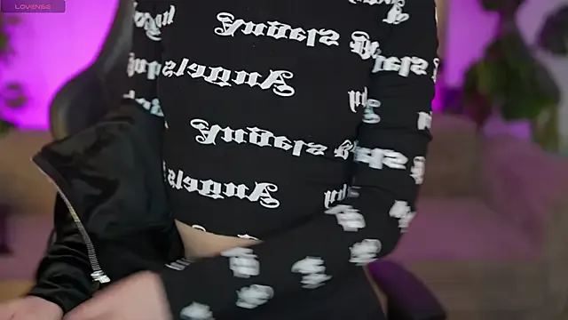 Zlata_Sky from StripChat