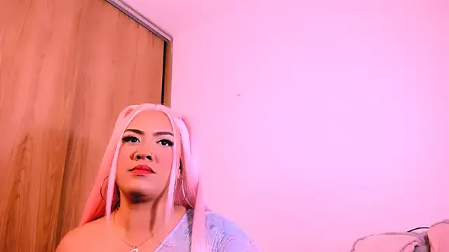 Zoe-star from StripChat is Freechat