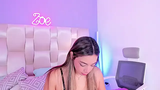 Zoe_Evans_ from StripChat