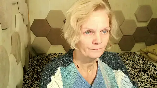 Zoe_Steell from StripChat is Freechat