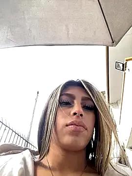 ZoeMillerPink_ from StripChat is Freechat